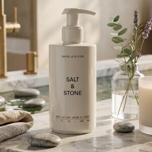 NEW SALT & STONE
Santal and Vetiver Body Lotion